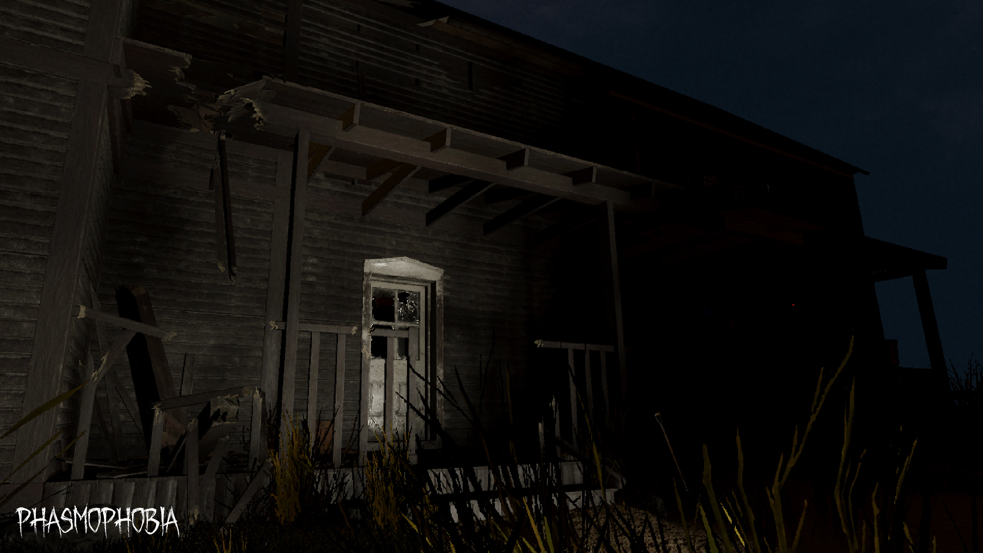 Phasmophobia screenshot: night-time farmhouse porch lit by flashlight during investigation